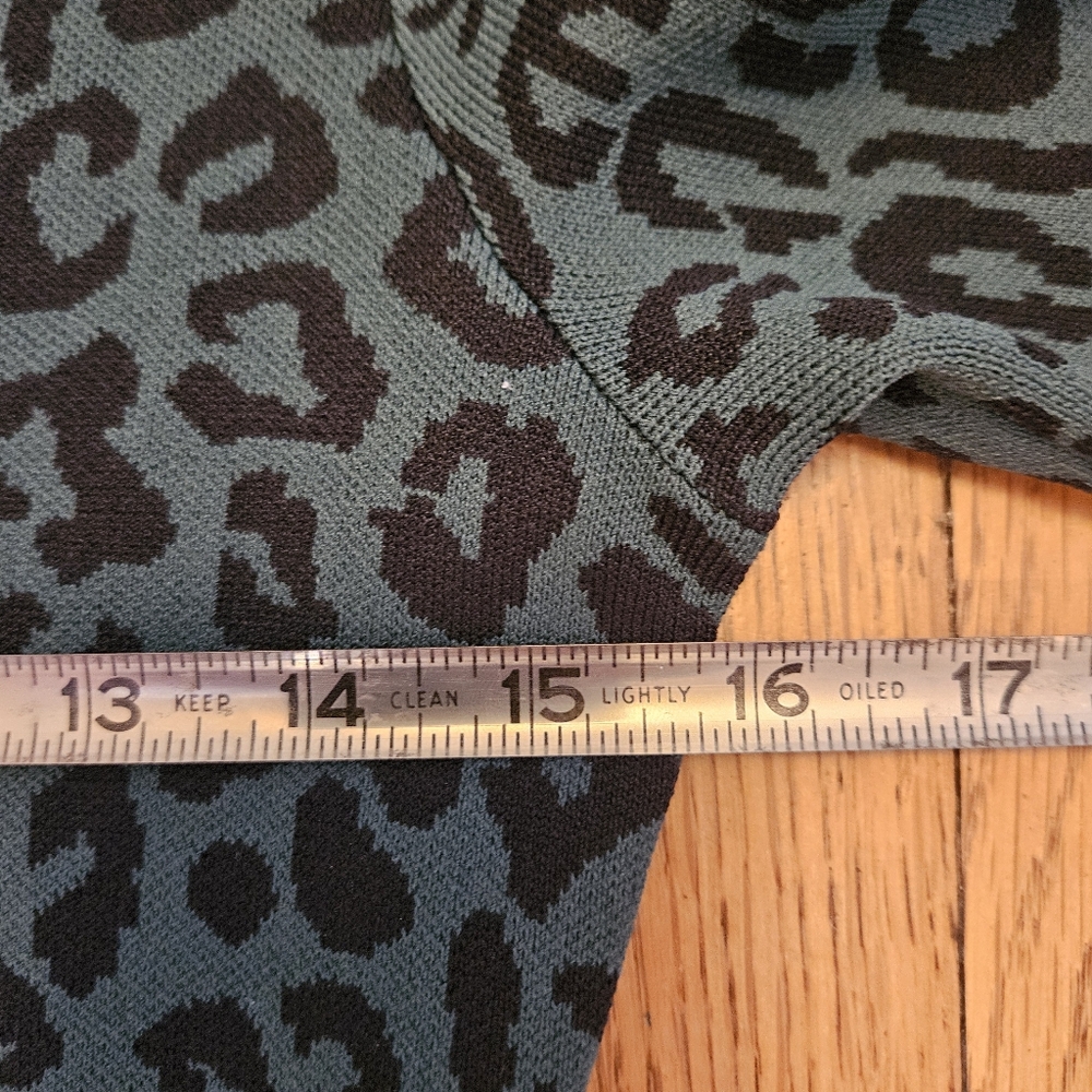 Great Jones Forest Leopard Classic Knit Dress Size M - Picture 6 of 8
